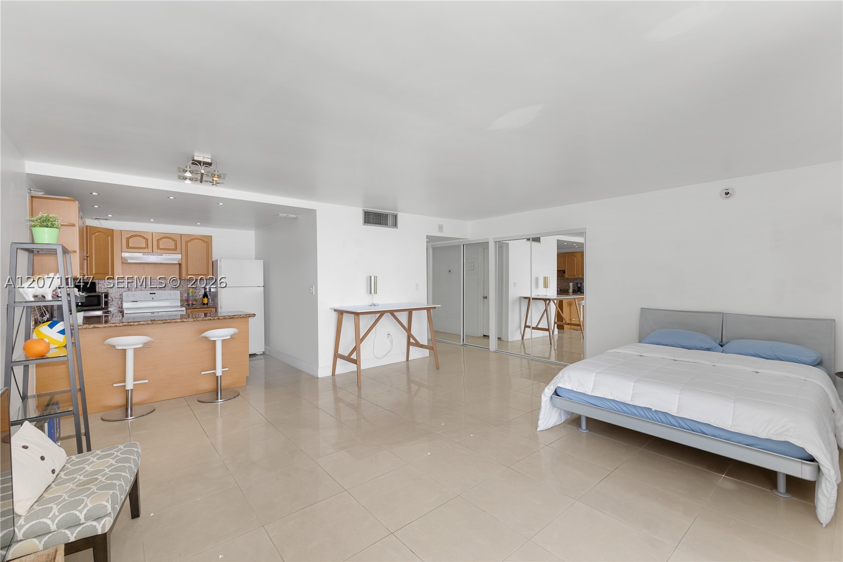 401 Ocean Dr 607 Property Photo 8