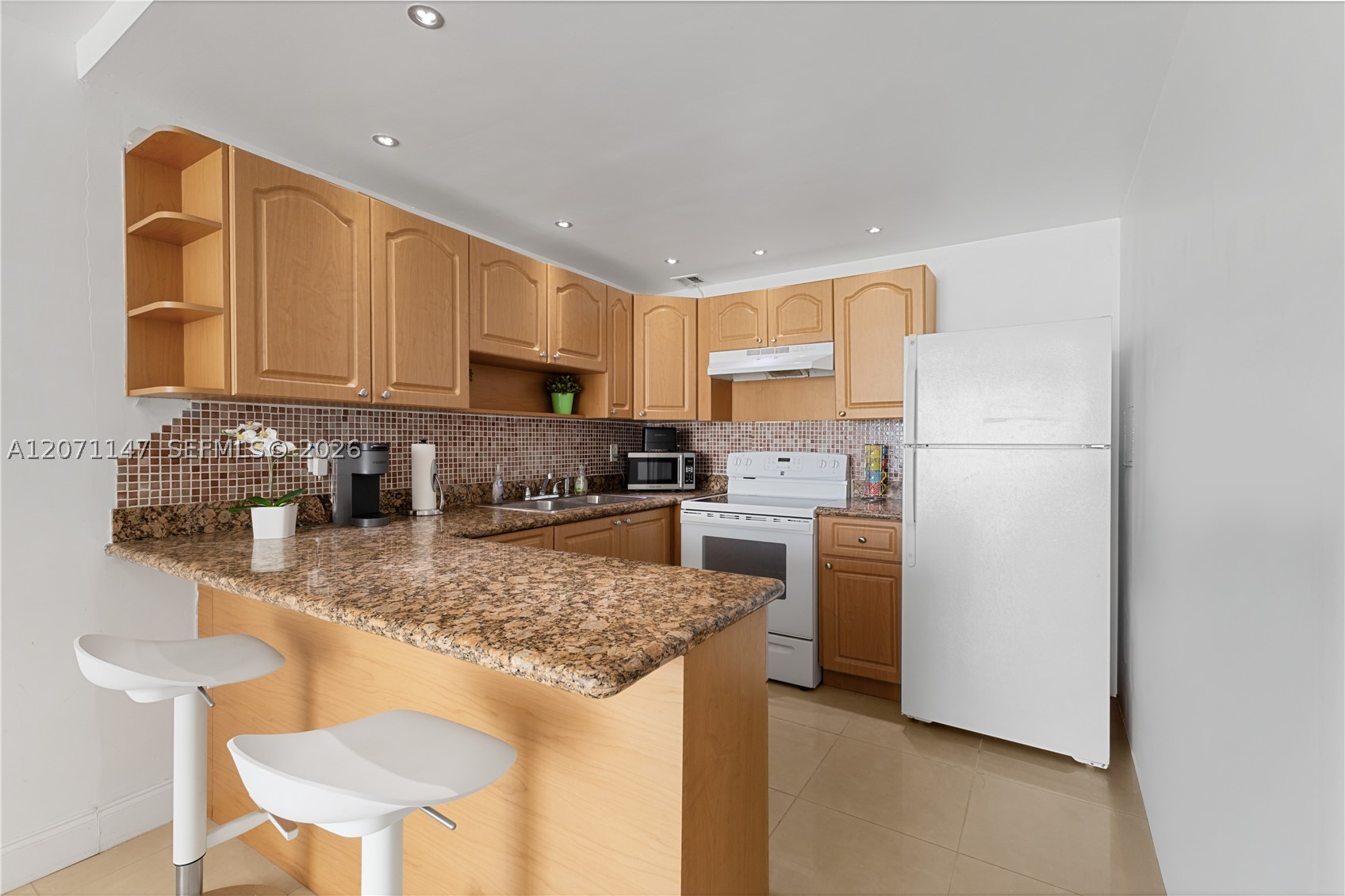 401 Ocean Dr 607 Property Photo 10