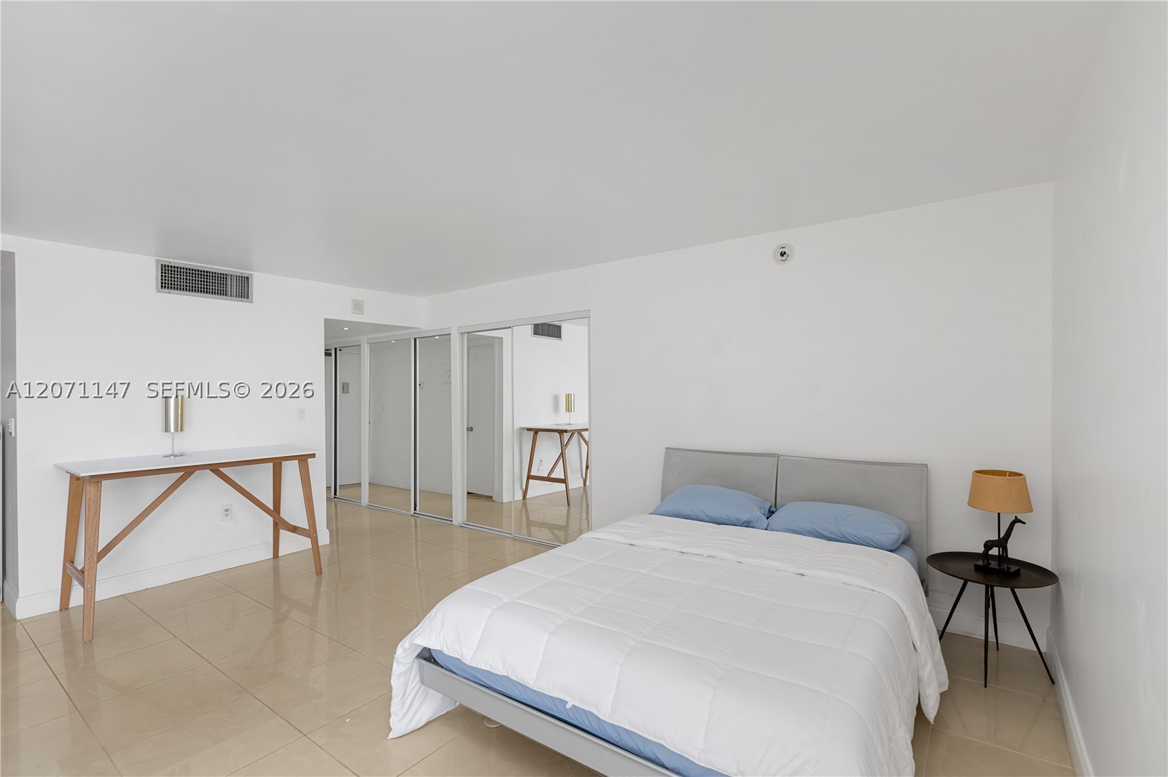 401 Ocean Dr 607 Property Photo 14