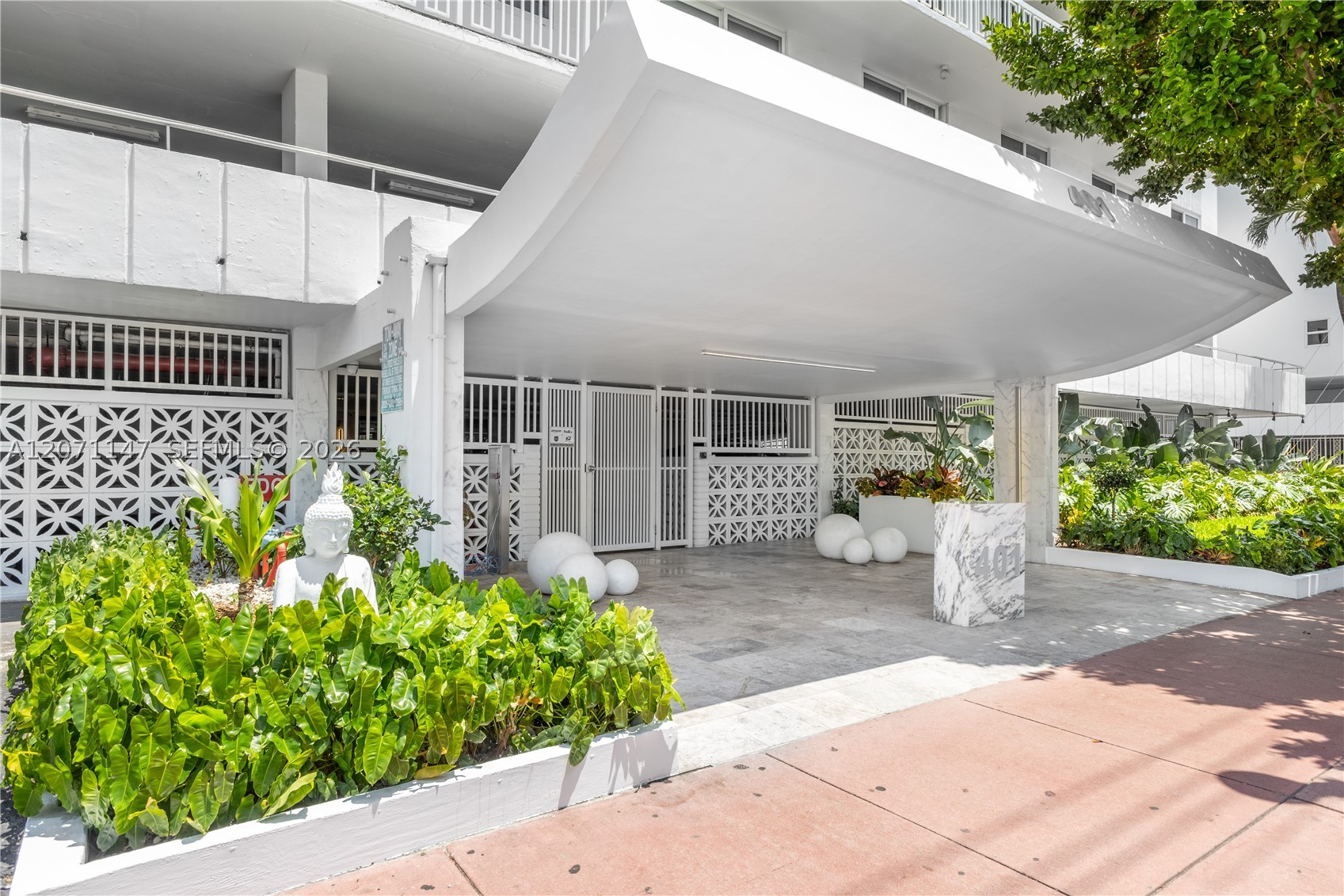 401 Ocean Dr 607 Property Photo 17