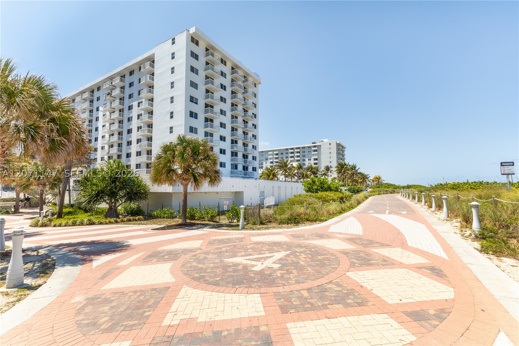 401 Ocean Dr 607 Property Photo 29