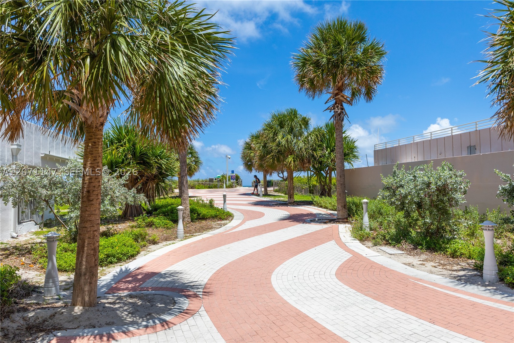 401 Ocean Dr 607 Property Photo 32