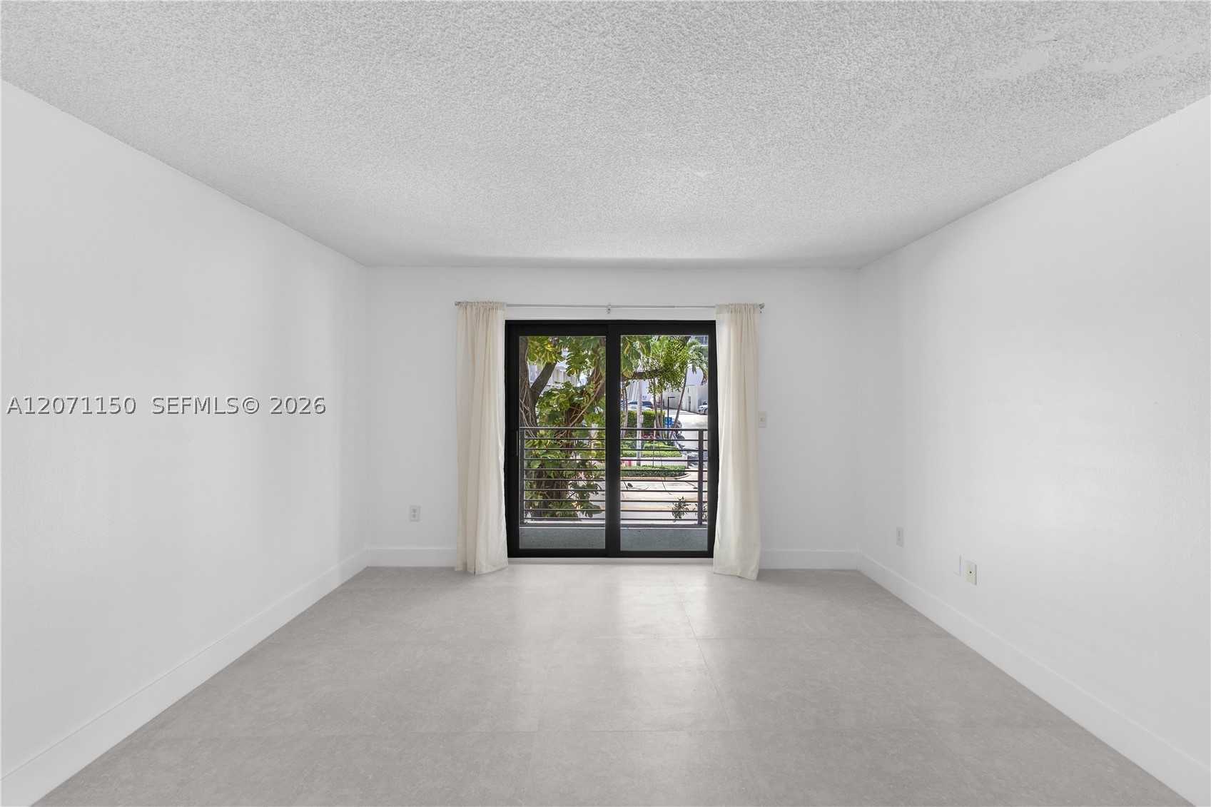 1225 West Ave 201 Property Photo 4