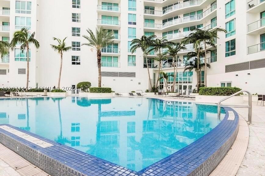 300 S Biscayne Blvd T-3311 Property Photo 9