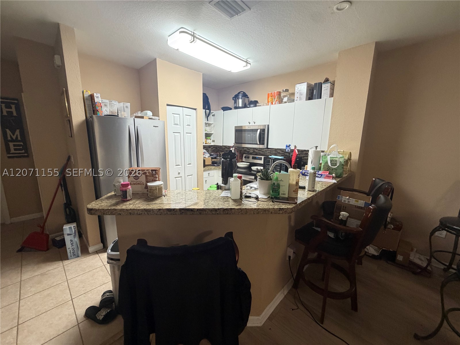 550 Saint Tropez Ln Property Photo 5