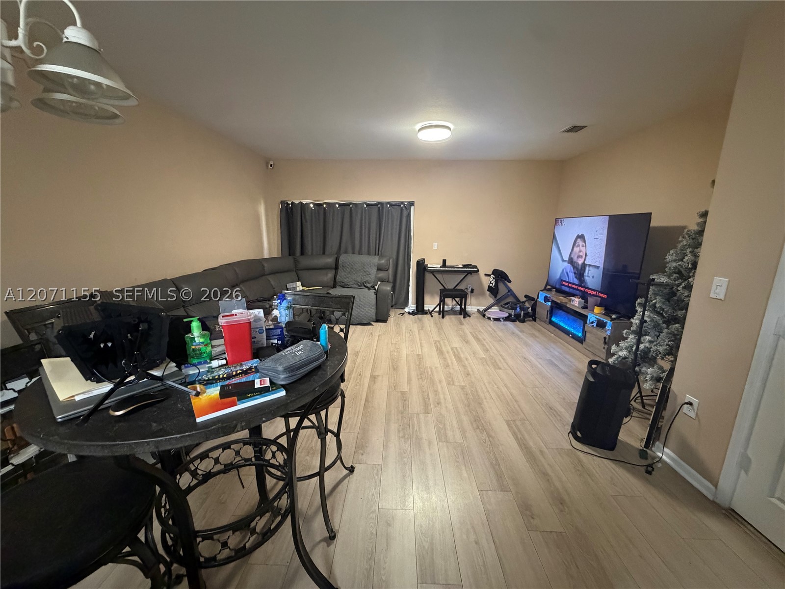 550 Saint Tropez Ln Property Photo 7