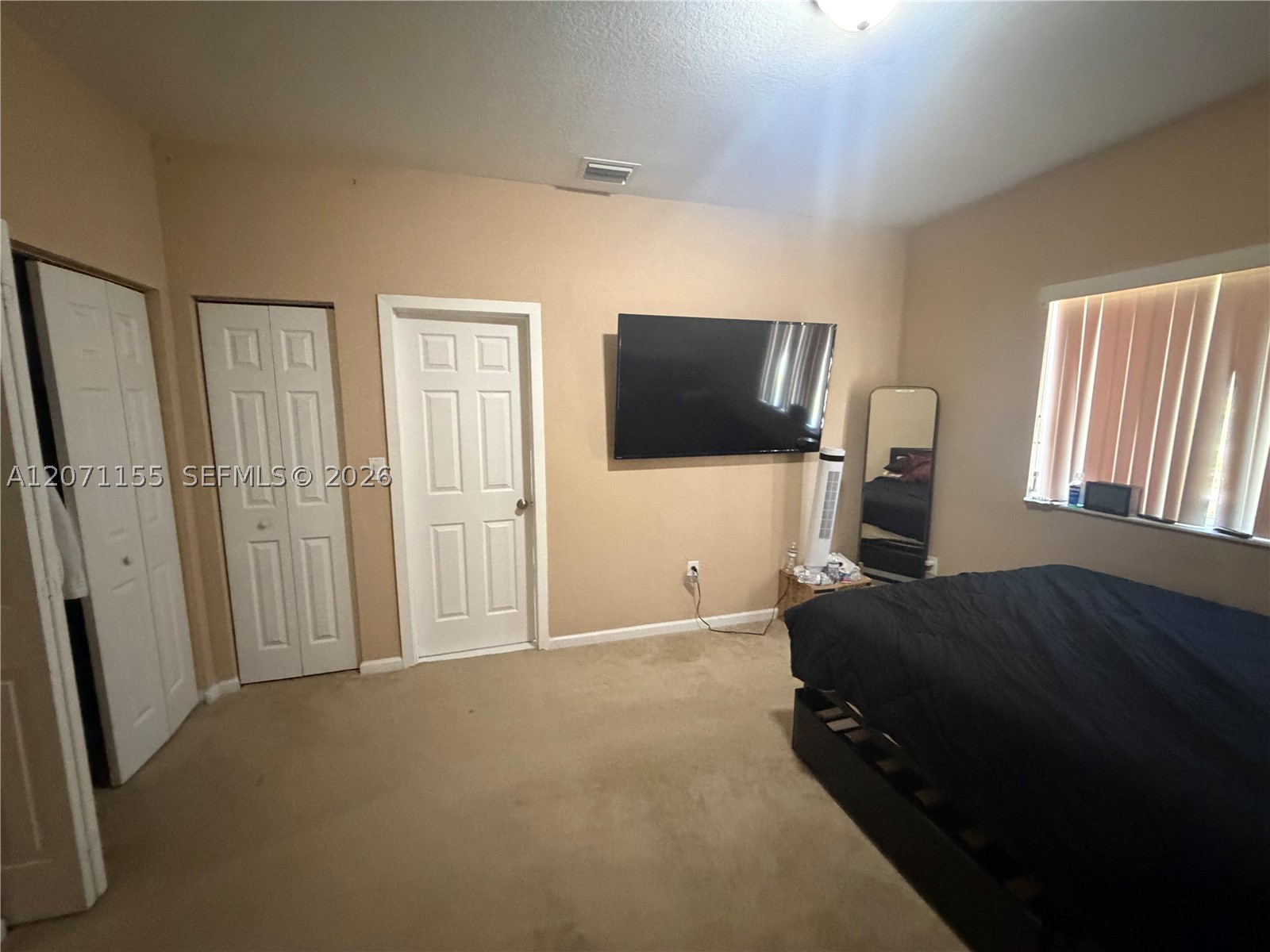 550 Saint Tropez Ln Property Photo 15