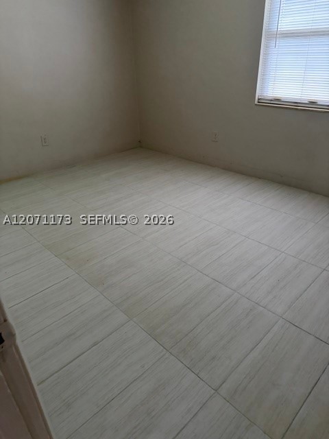 305 Nw 12th Ave 1 Property Photo 3