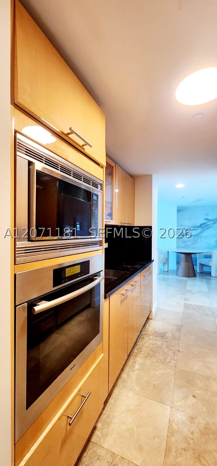 6801 Collins Ave Lph05 Property Photo 5