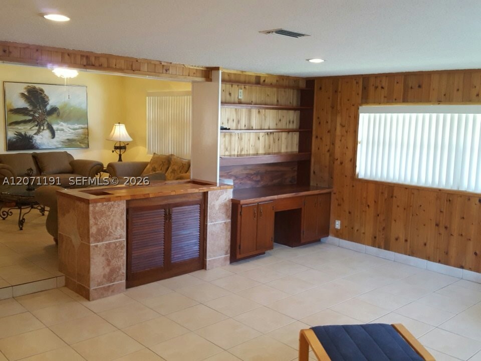 2359 N Wallen Dr Property Photo 11