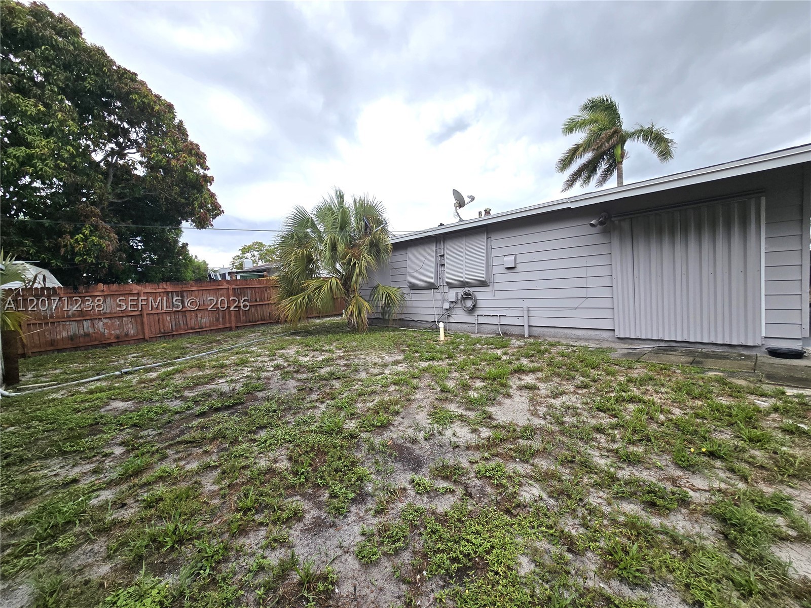 515 Hunter St Property Photo 2