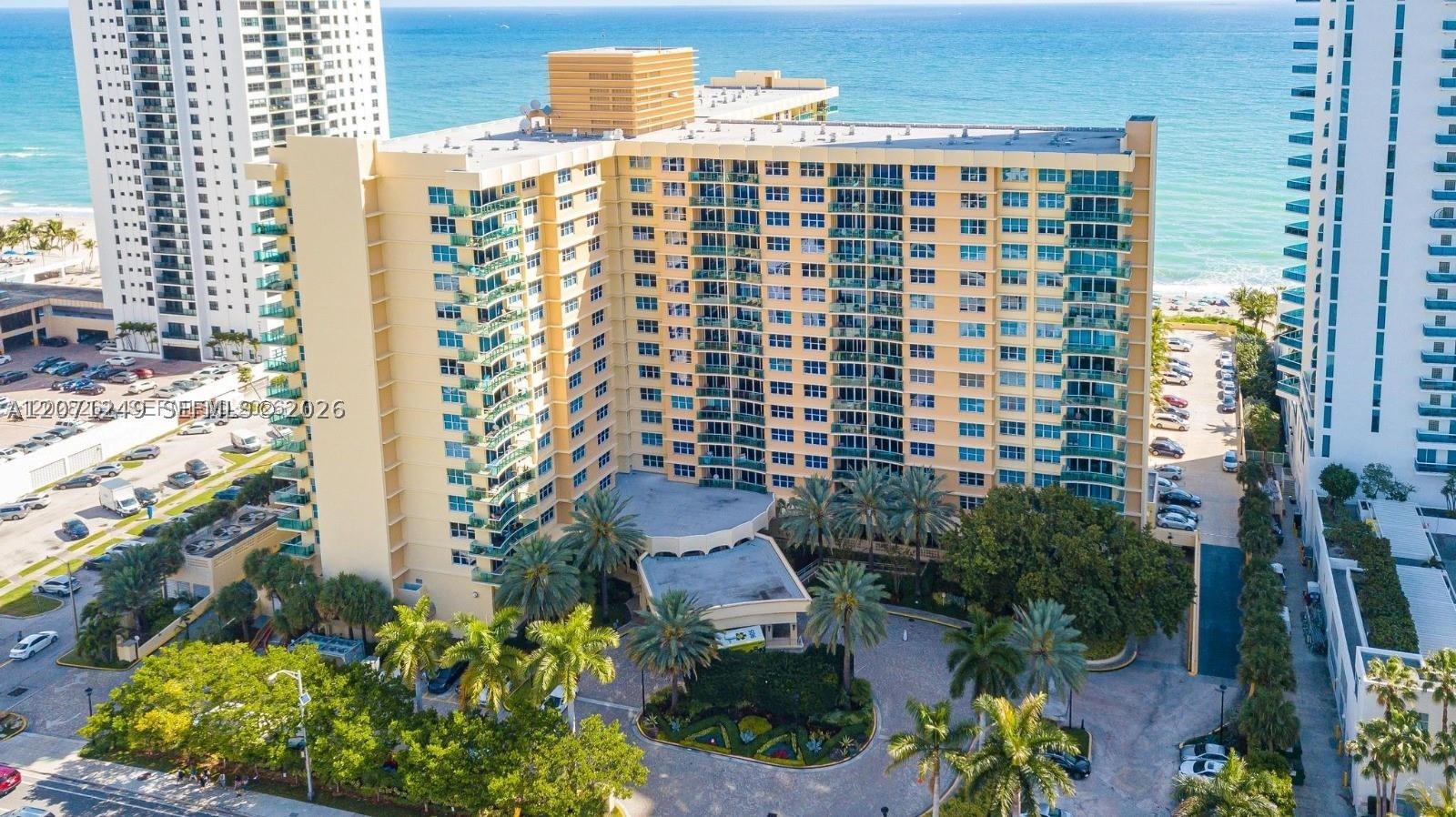2501 S Ocean Dr 703 Property Photo 4