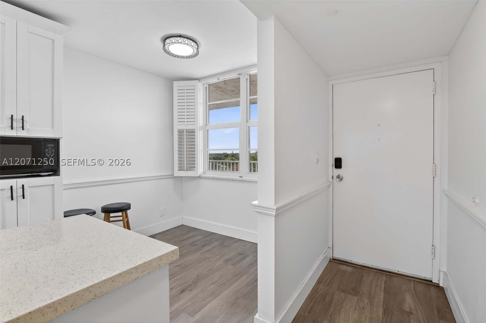 250 Jacaranda Dr 703 Property Photo 4