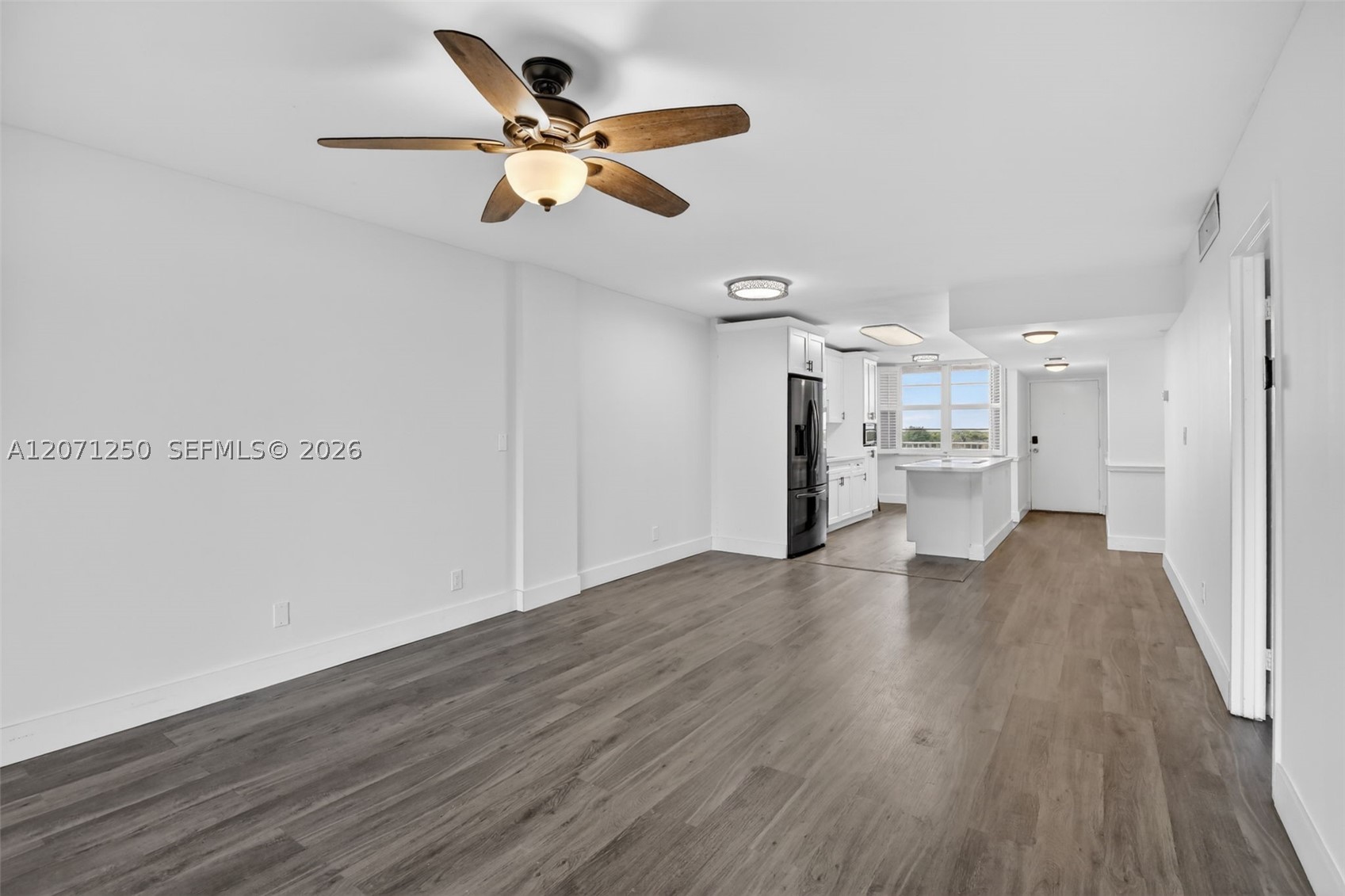 250 Jacaranda Dr 703 Property Photo 15