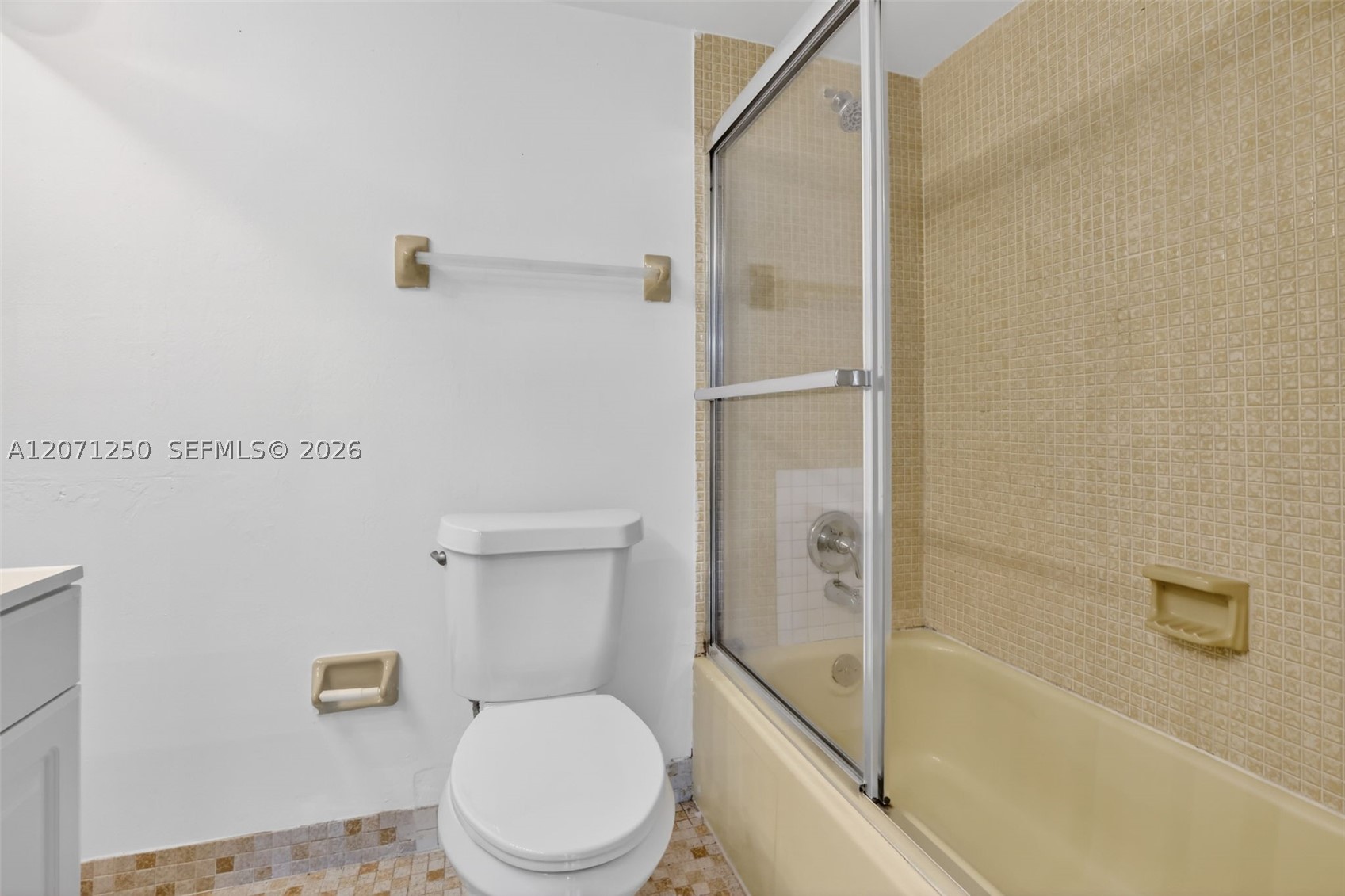 250 Jacaranda Dr 703 Property Photo 21