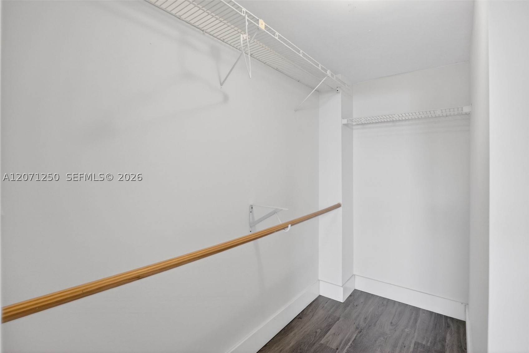 250 Jacaranda Dr 703 Property Photo 22