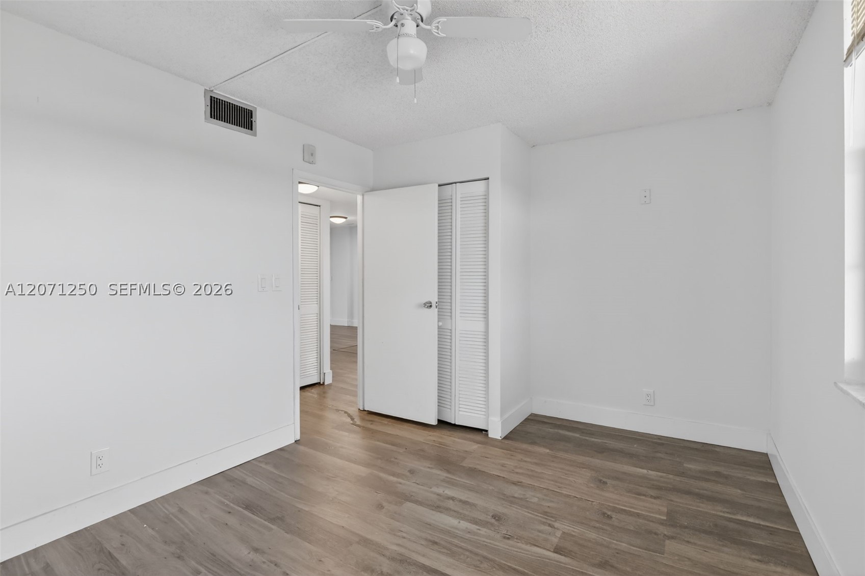250 Jacaranda Dr 703 Property Photo 24