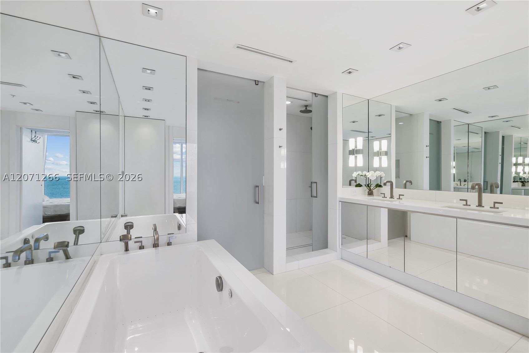 6899 Collins Ave 2208 Property Photo 33