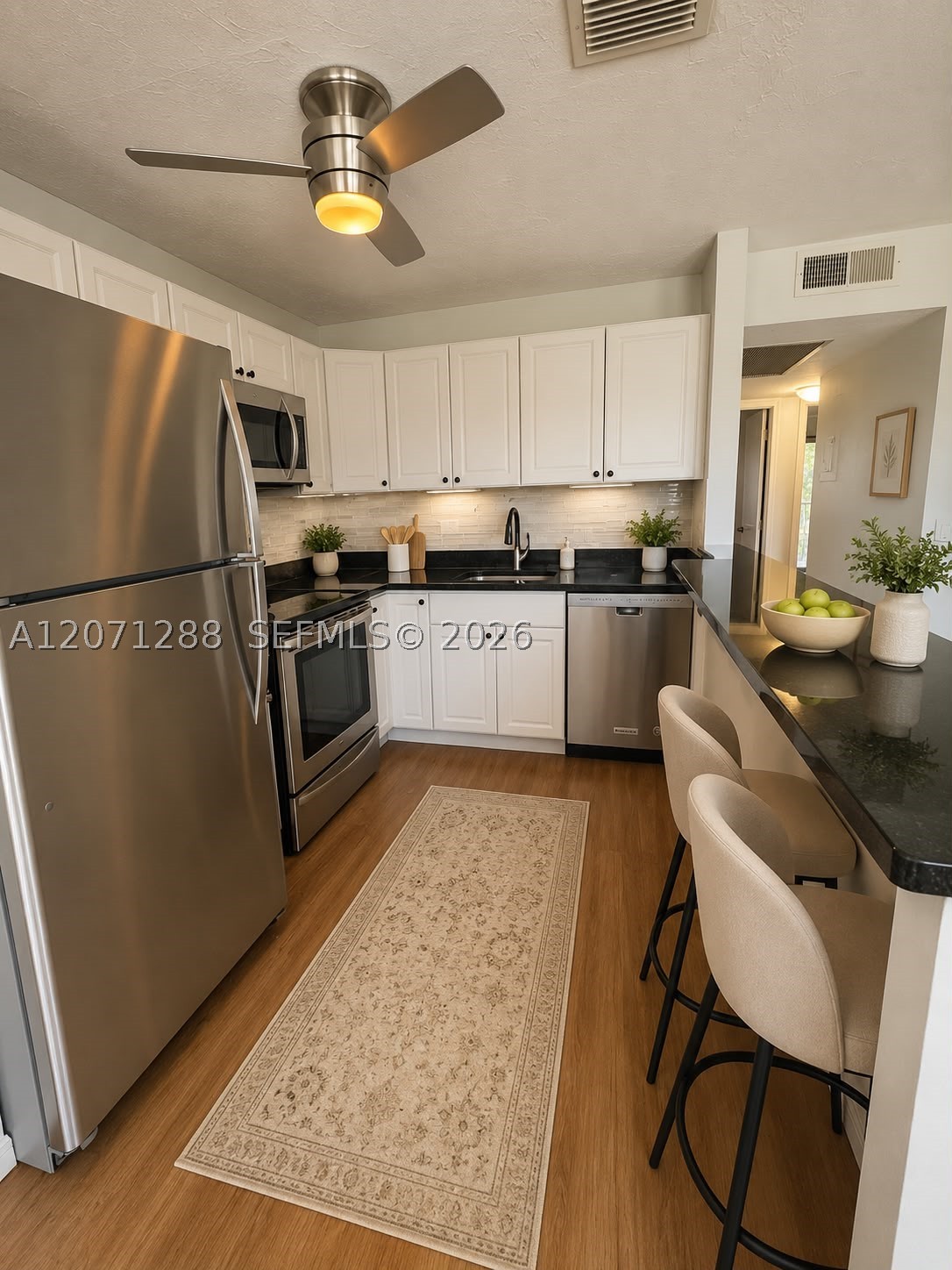 13450 Sw 3rd St 404d Property Photo 4