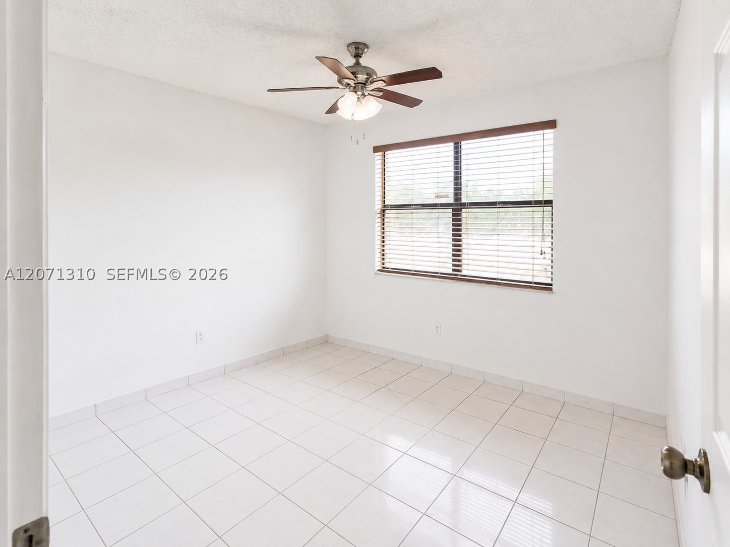 6605 W 26th Dr 24-18 Property Photo 7