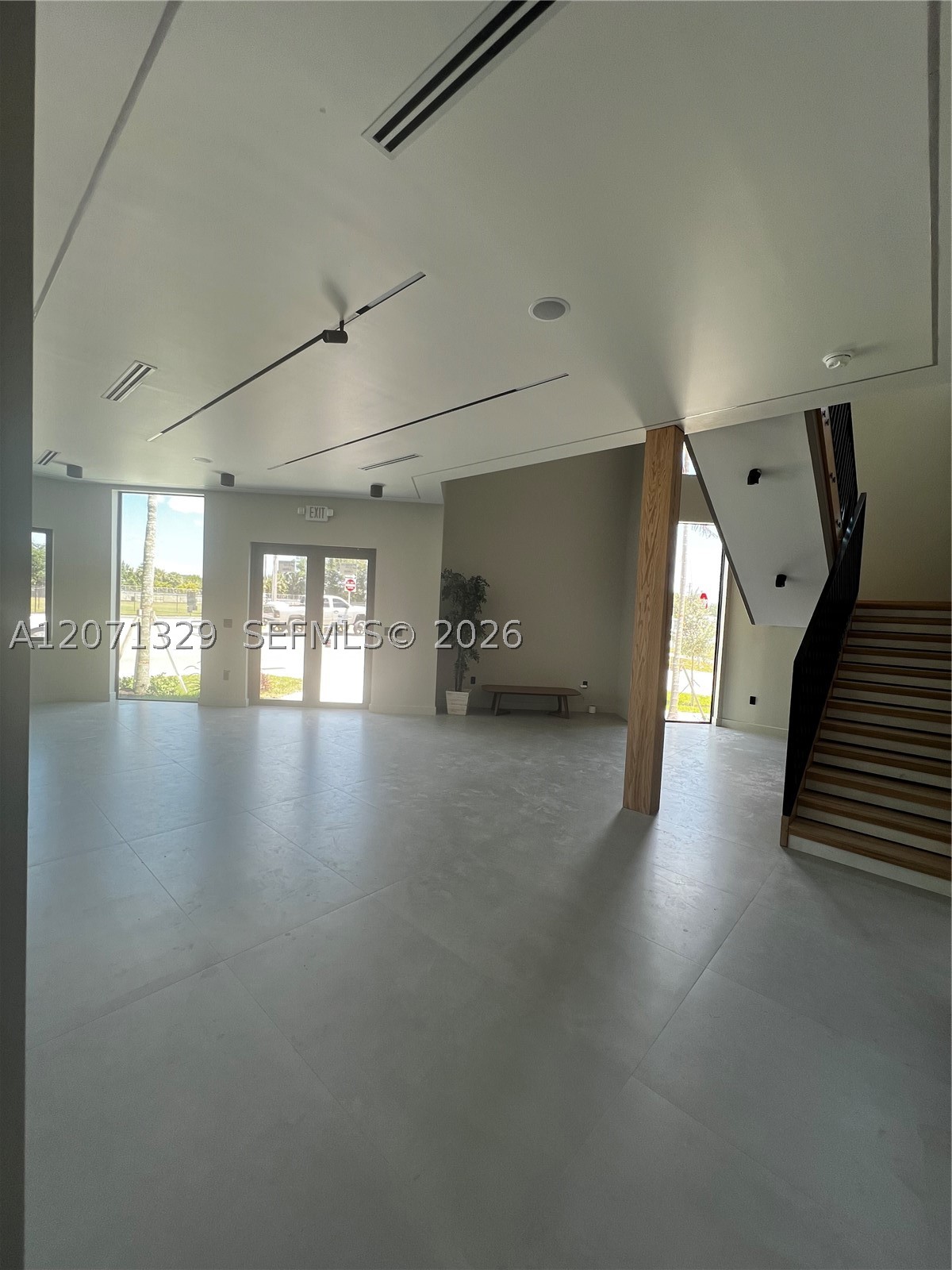 5000 Pembroke Rd Property Photo 15