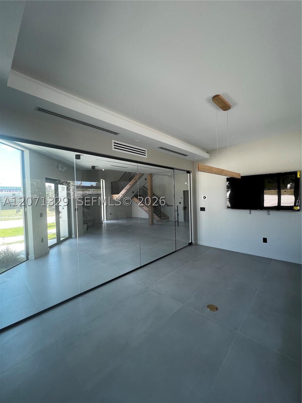 5000 Pembroke Rd Property Photo 16