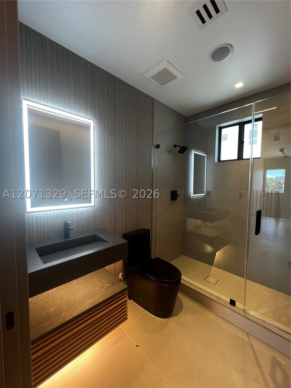 5000 Pembroke Rd Property Photo 37