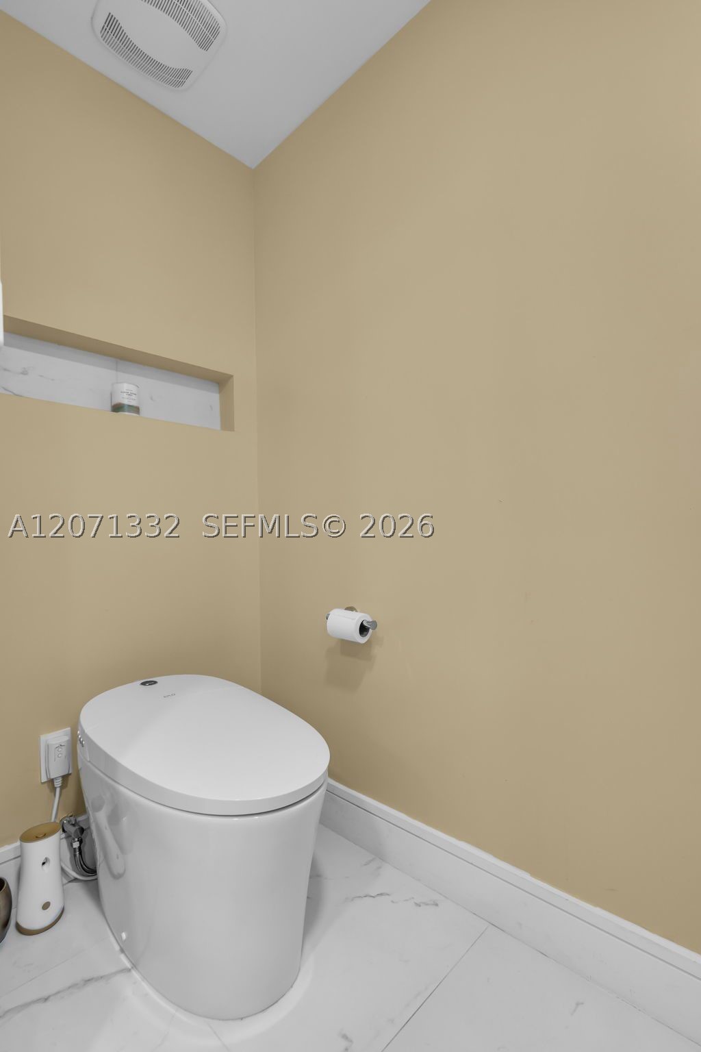 41 Se 5th St 908 Property Photo 17