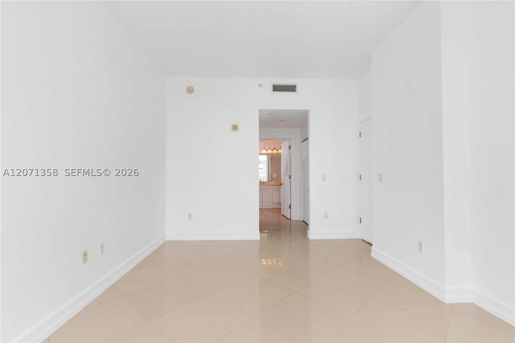 3131 Ne 188th St 2-1010 Property Photo 25