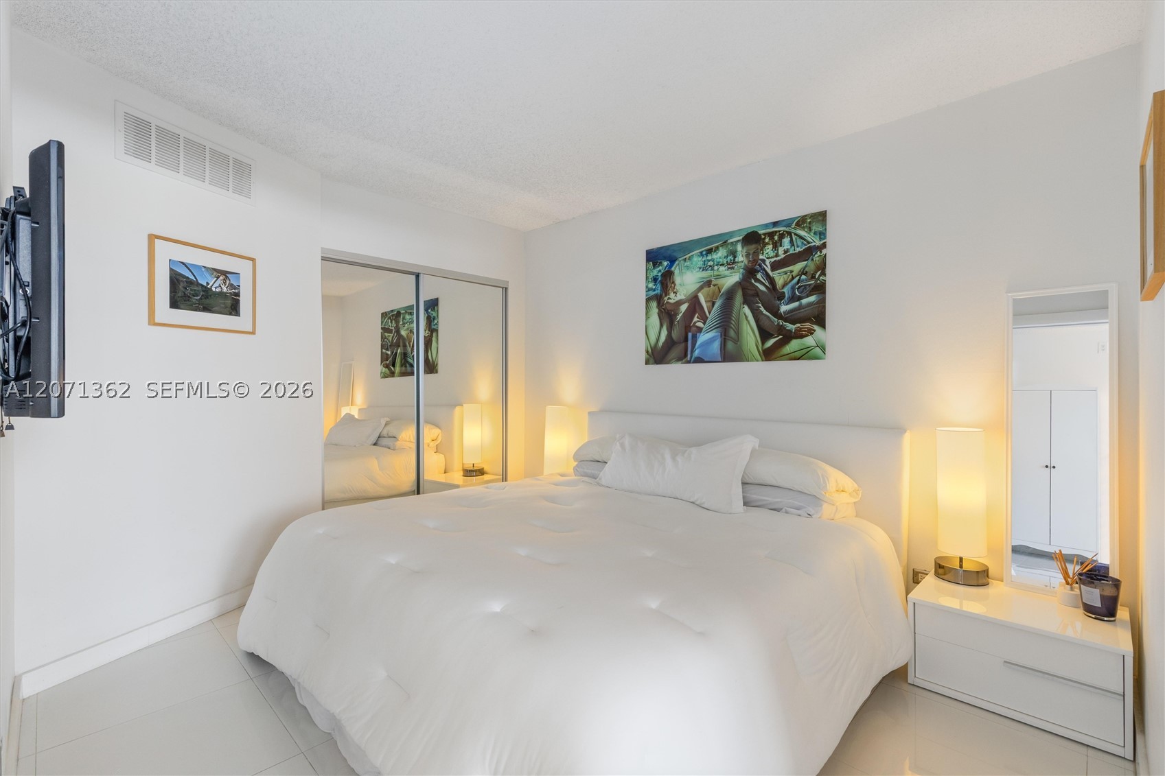 2301 Collins Ave 931 Property Photo 13