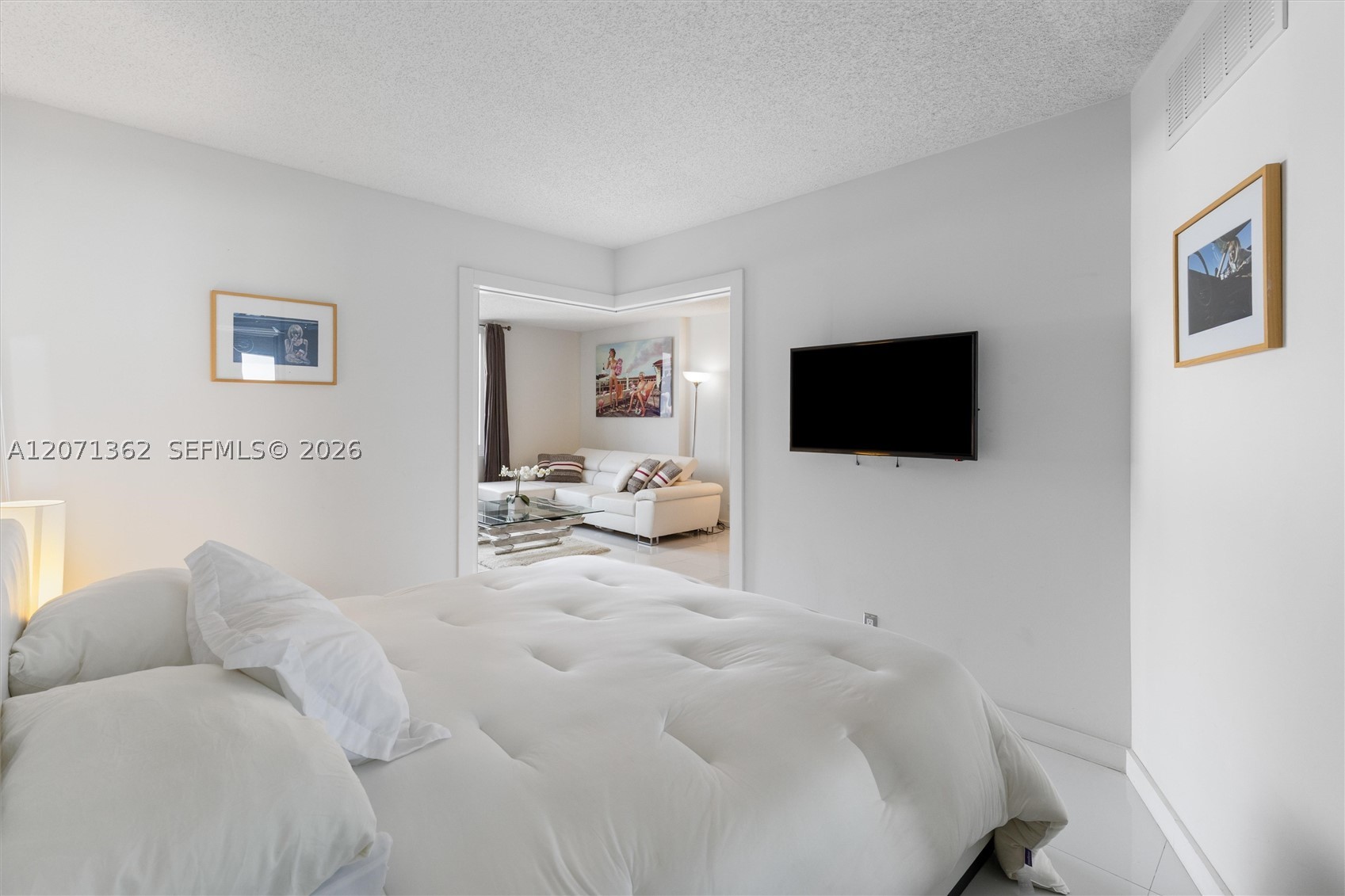 2301 Collins Ave 931 Property Photo 14