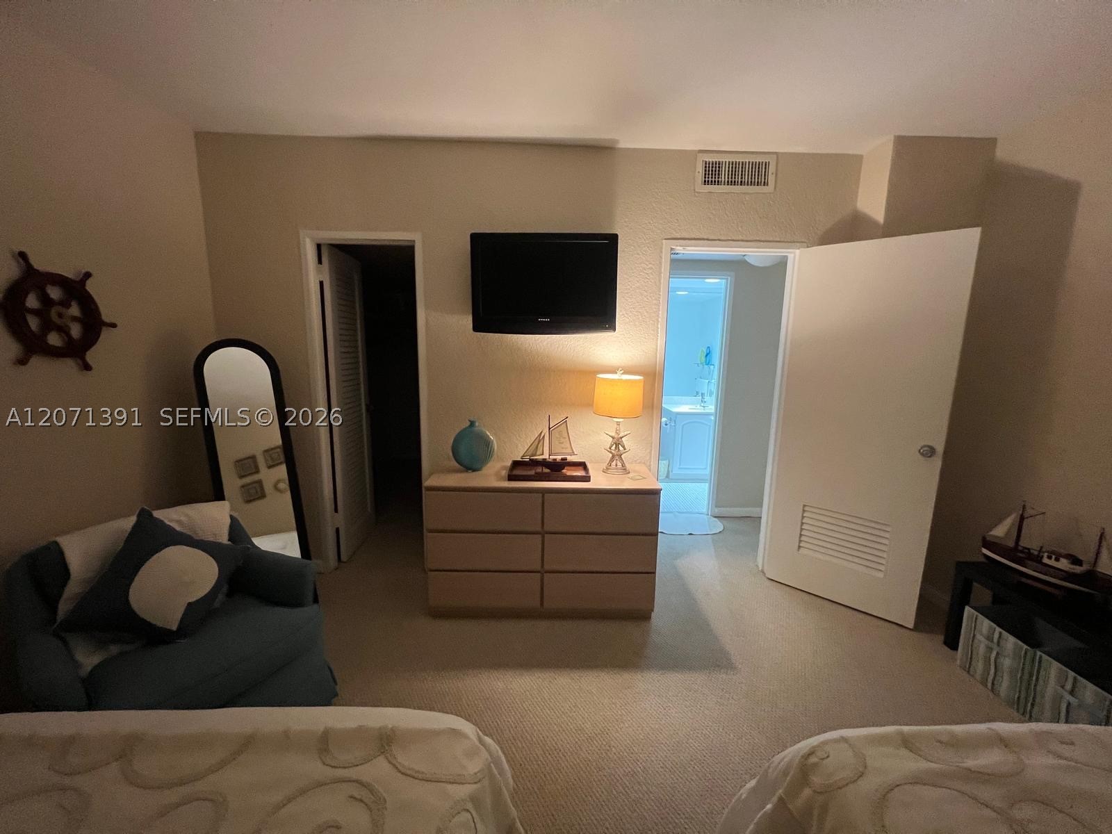3801 S Ocean Dr 2d Property Photo 22