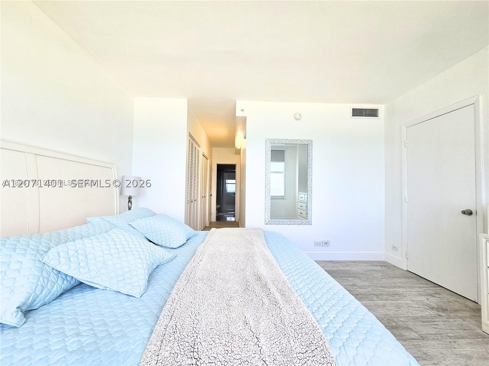 5601 Collins Ave 1409 Property Photo 7