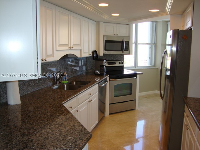 1340 S Ocean Blvd 1003 Property Photo 4