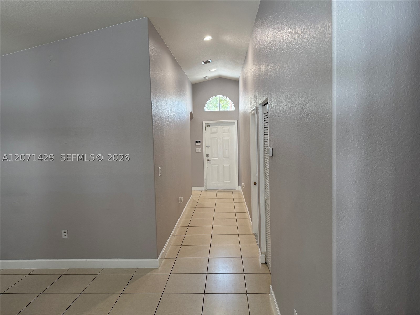1901 Se 15th St Property Photo 2