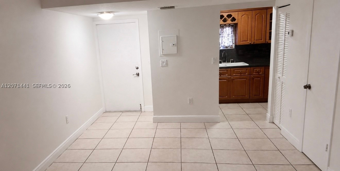 5611 W 25th Ct 14-A Property Photo 1