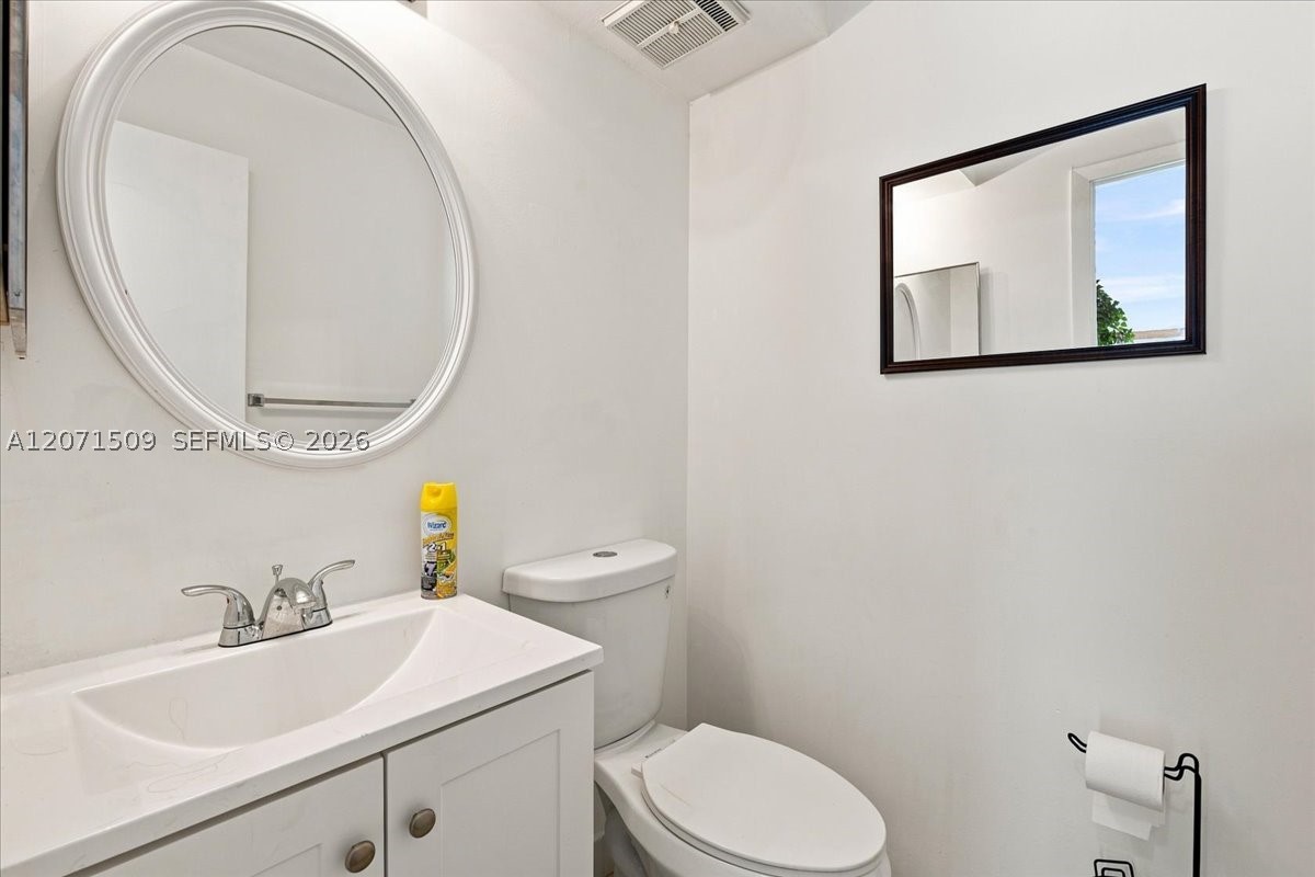 6870 Sw 45th Ln 230 Property Photo 6