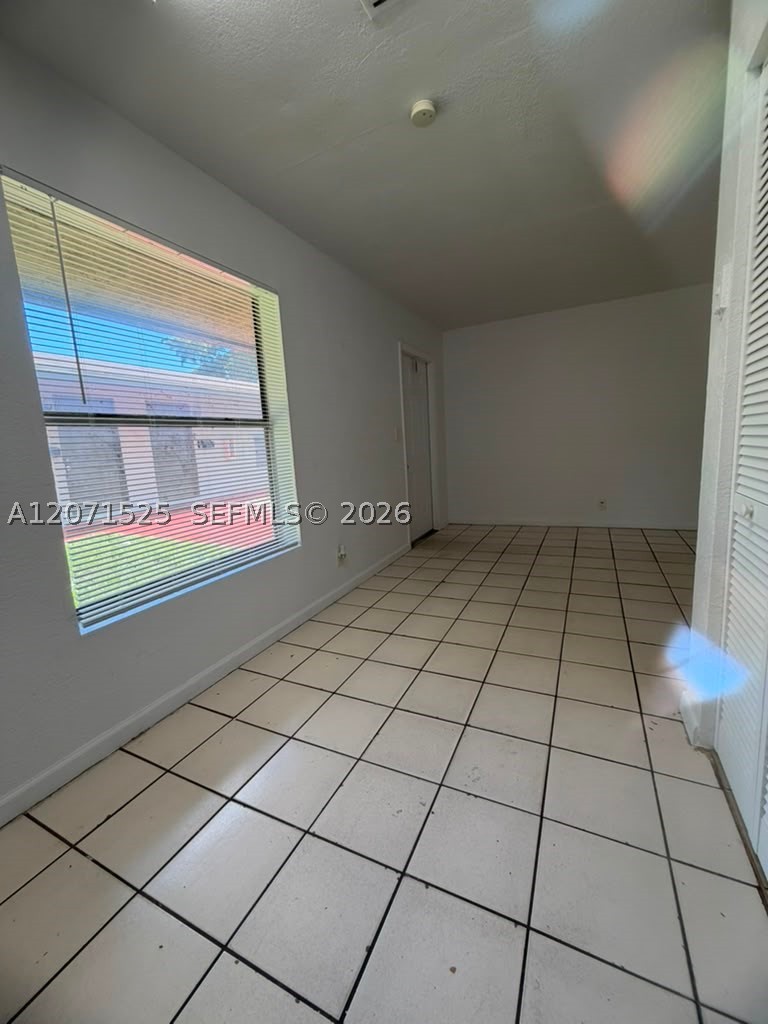 919 Nw 2nd Ave 3 Property Photo 5