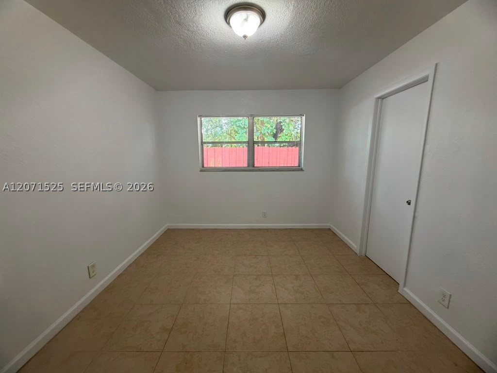 919 Nw 2nd Ave 3 Property Photo 6