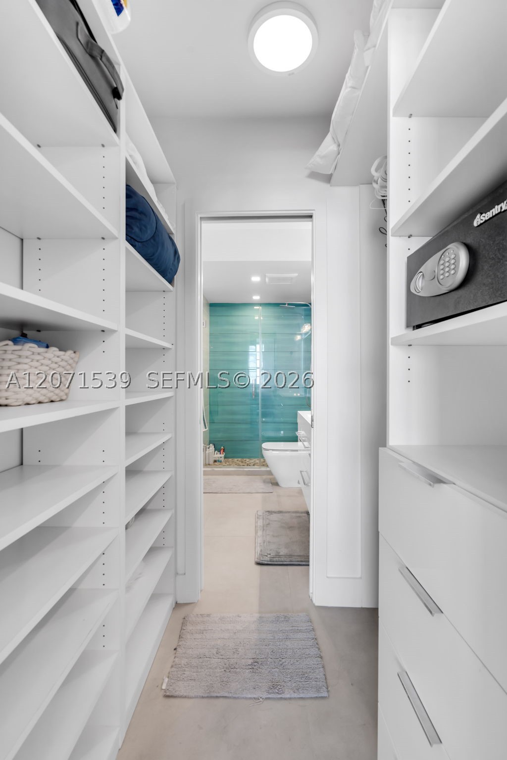 100 Lincoln Rd 539 Property Photo 13