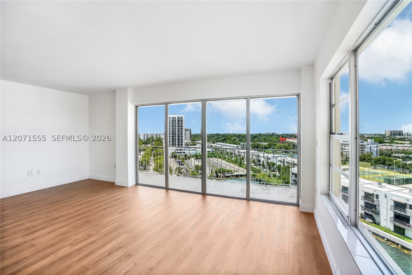 11111 Biscayne Blvd 1000 Property Photo 3