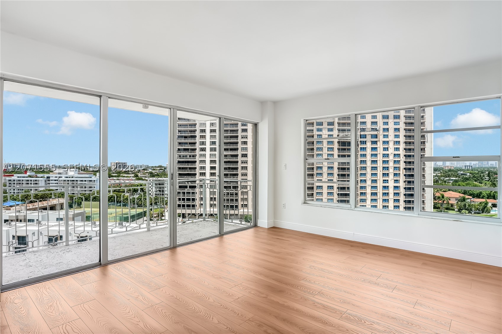 11111 Biscayne Blvd 1000 Property Photo 4