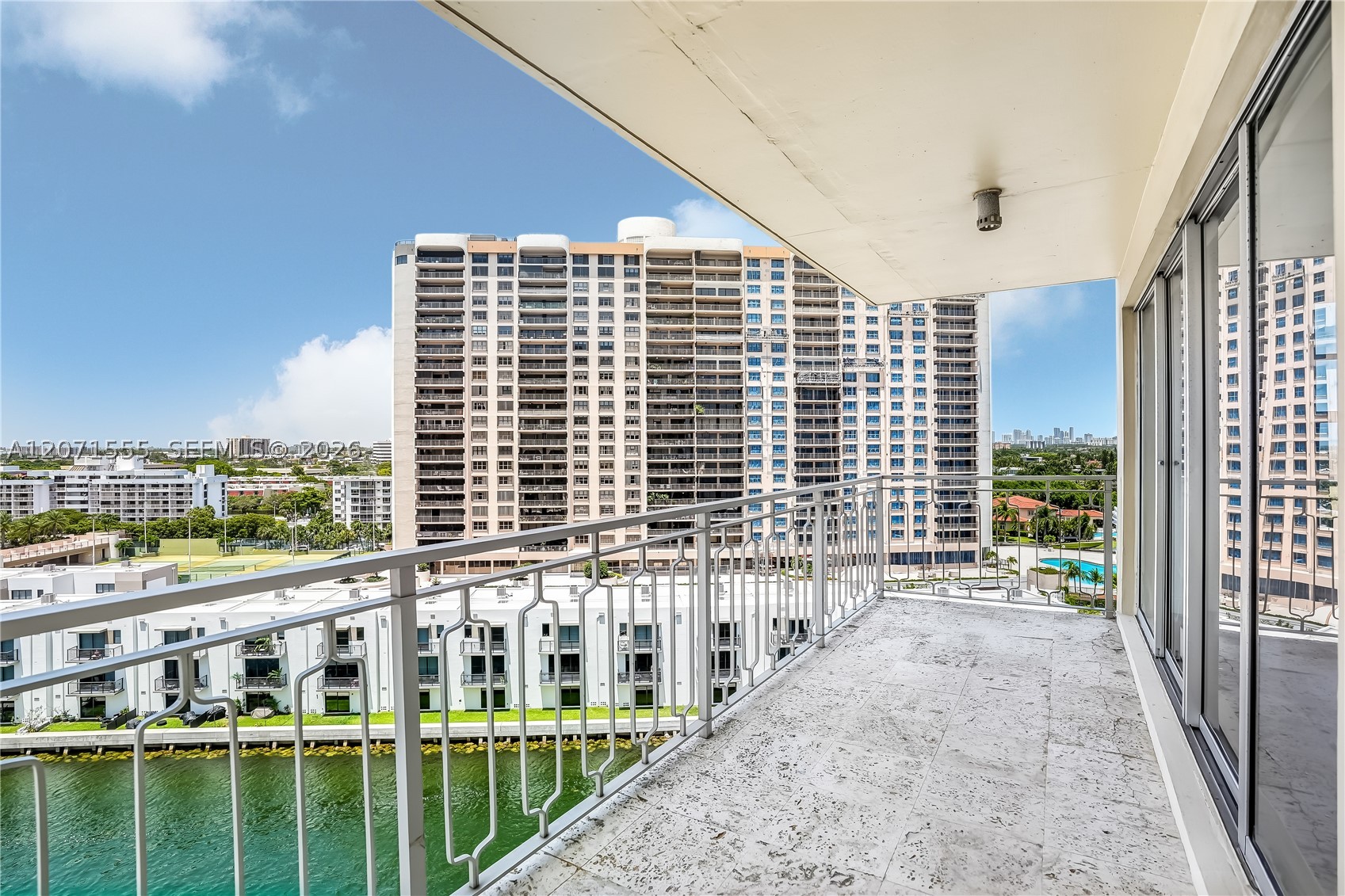 11111 Biscayne Blvd 1000 Property Photo 5