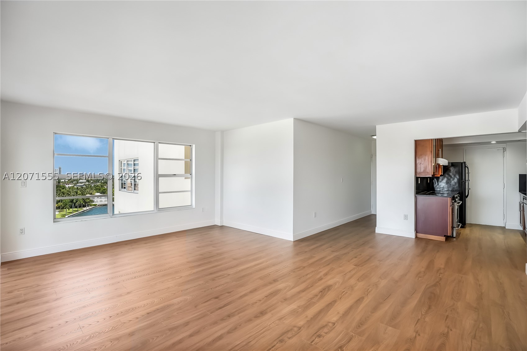11111 Biscayne Blvd 1000 Property Photo 7