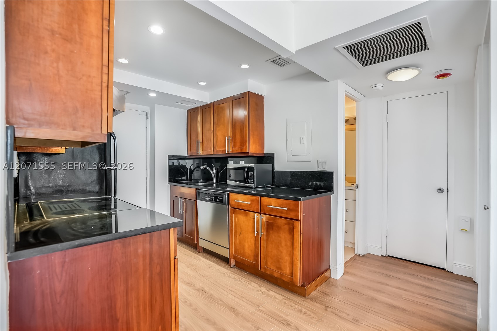11111 Biscayne Blvd 1000 Property Photo 11