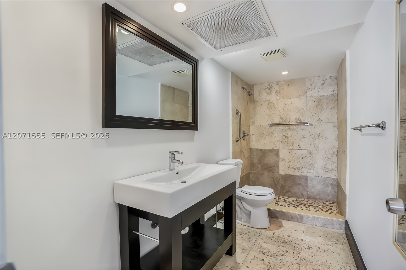 11111 Biscayne Blvd 1000 Property Photo 12
