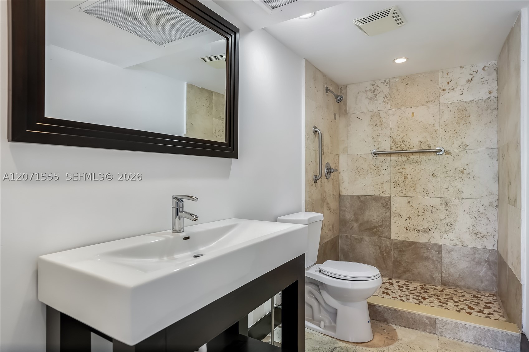 11111 Biscayne Blvd 1000 Property Photo 13