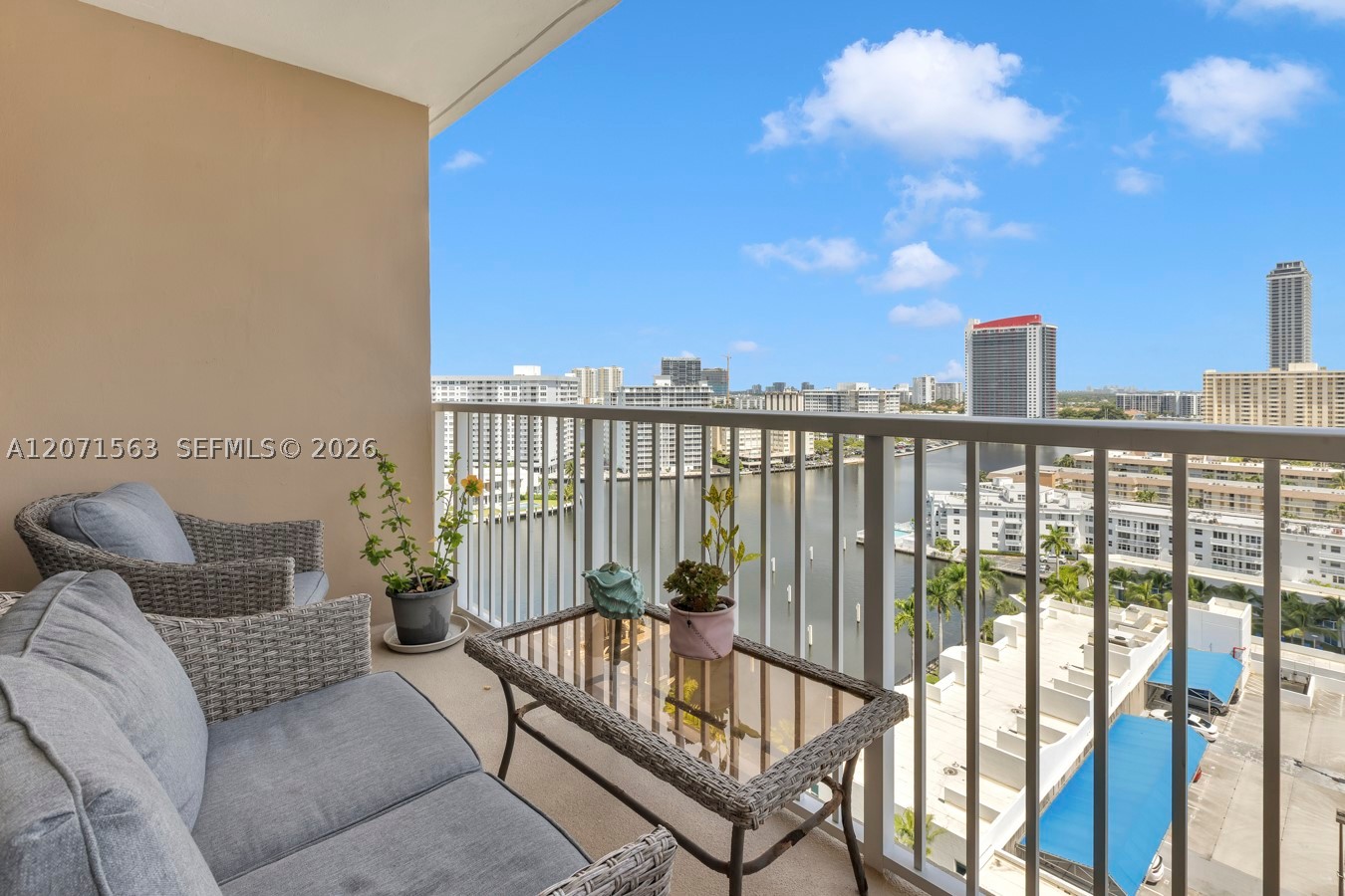 1965 S Ocean Dr 14b Property Photo 7