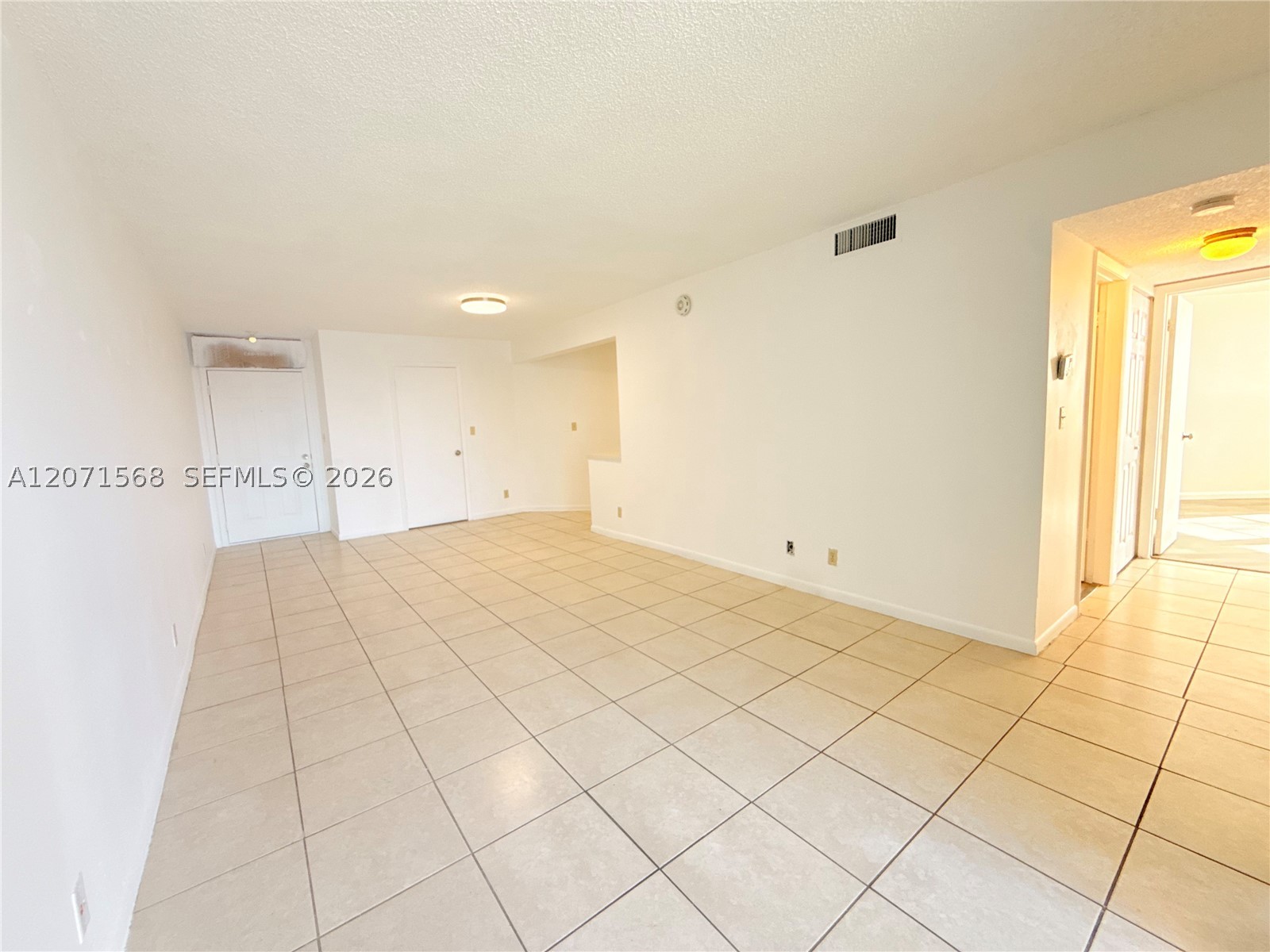 210 Lake Pointe Dr 210 Property Photo 19