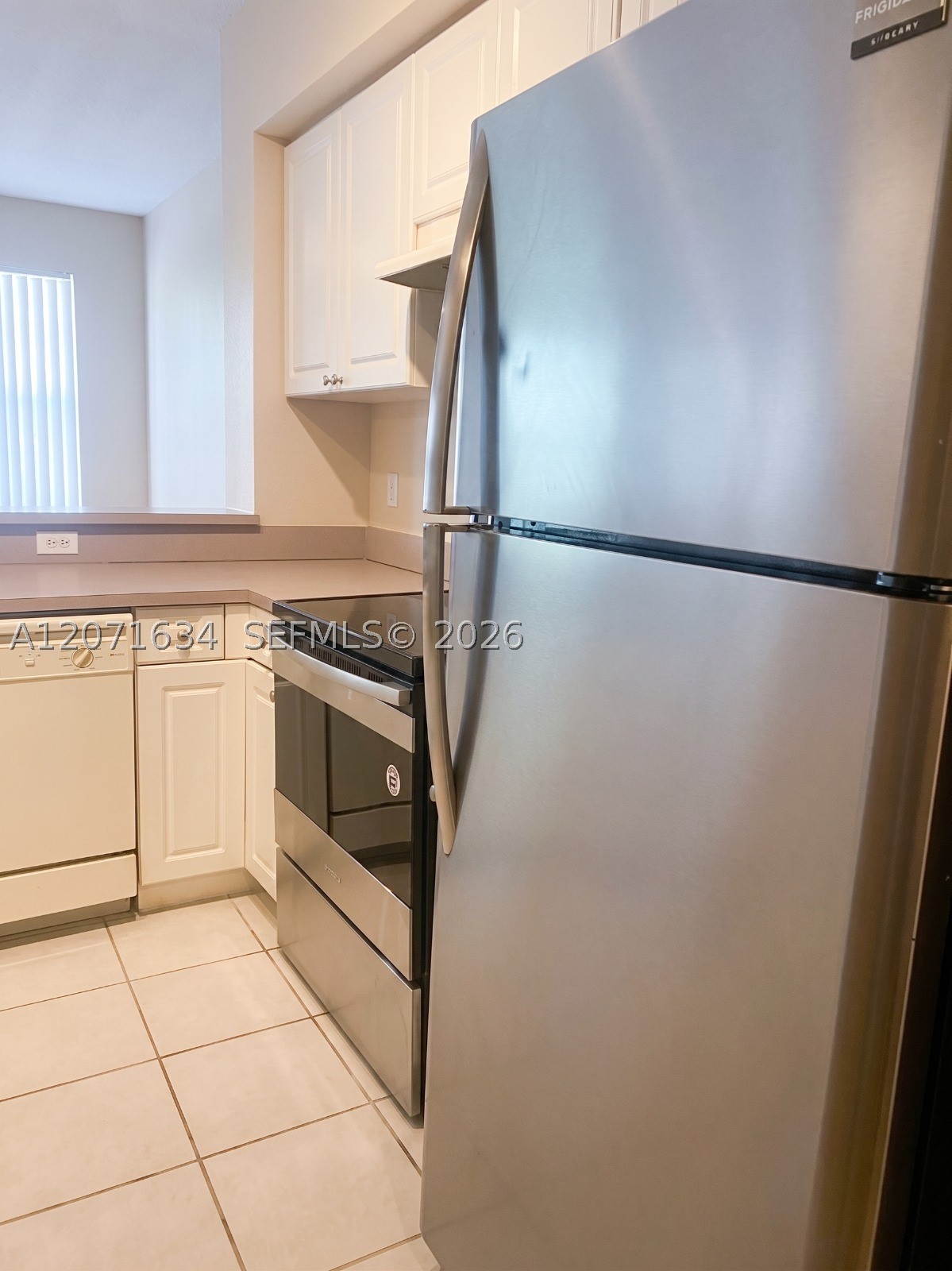 6498 W Sample Rd 6498 Property Photo 7